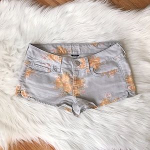 American Eagle🦅Outfitters Floral Print Shorts